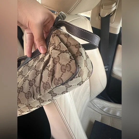 Gucci Logo Shoulder Bag/Pochette - Picture 7 of 9